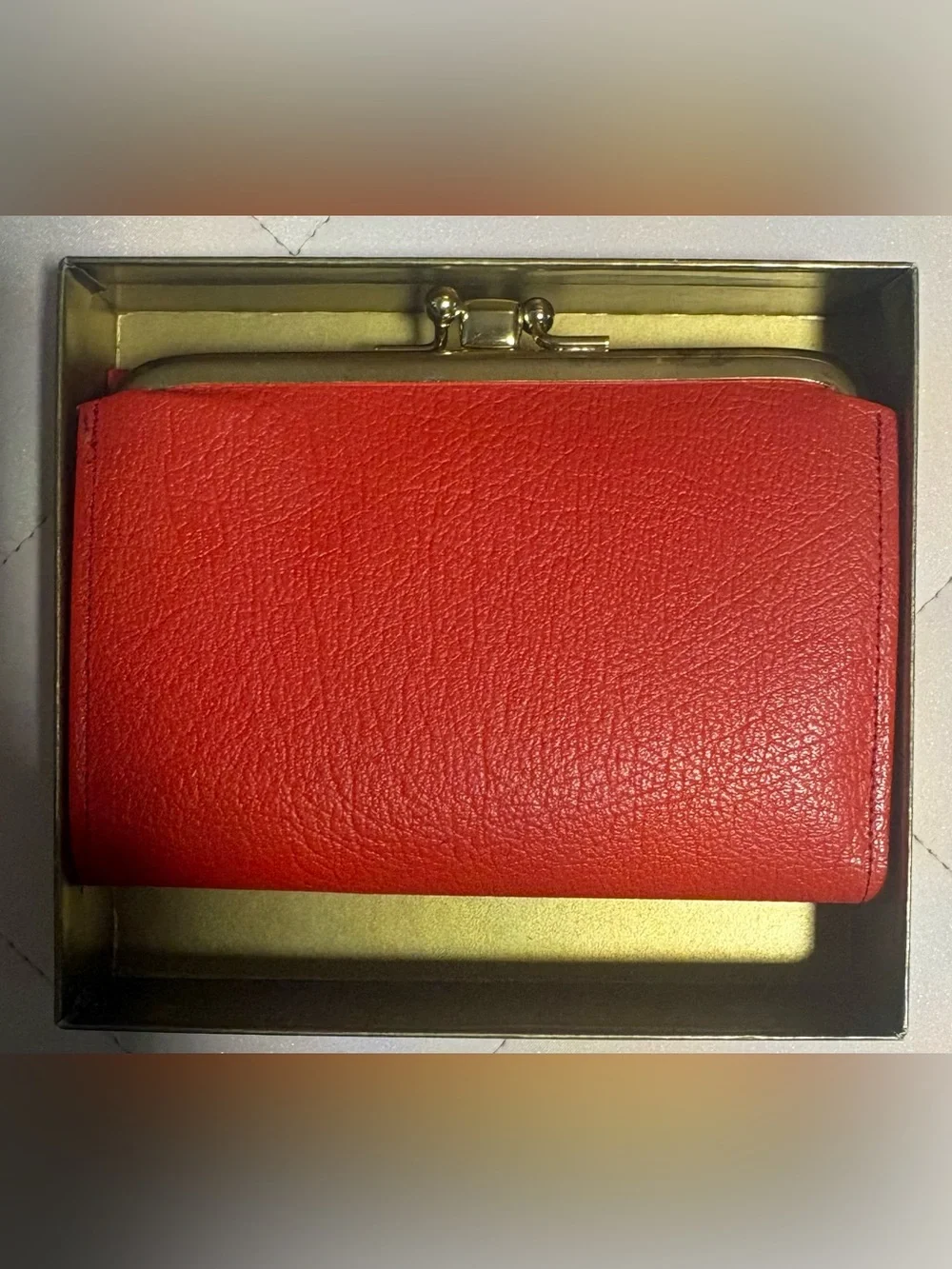 Vintage VTG Lady Buxton Red Pebbled Genuine Leather Kiss Lock Clutch Wallet